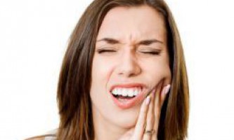 Как успокоить зубную боль в домашних условиях?