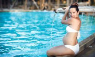 Можно ли беременным ходить в бассейн?